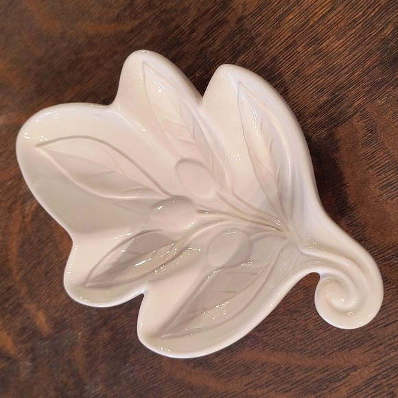 Lenox Olive Leaf Decorative Dish - Picture 11 of 13